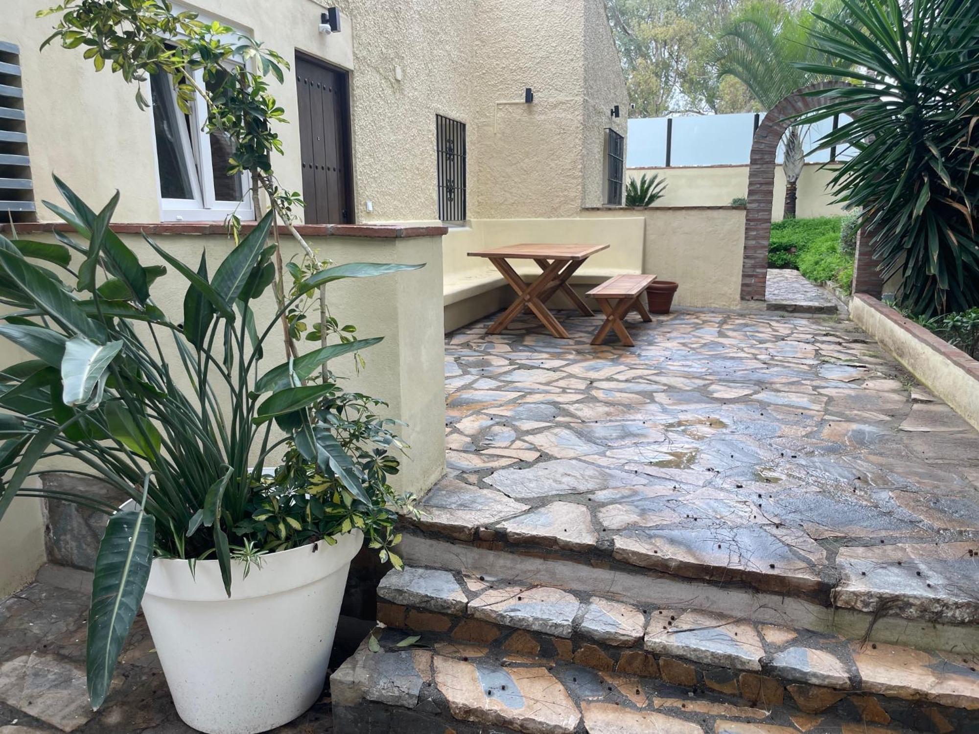 Playa Sin Aglomeraciones, Tarifas Especiales Cerca De Puerto Banús Apartamento